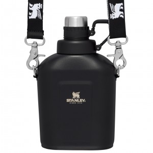 Black Stanley The Legendary Classic Insulated Canteen | 1.1QT | IXYD38015