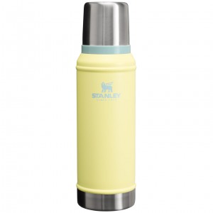 Pomelo Stanley Classic Legendary Vacuum Insulated Bottle | 1.0 QT | CFOG59708